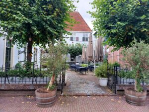Klooster Mariënberg IJsselstein waar nu brasserie de Kloostertuin is gevestigd
